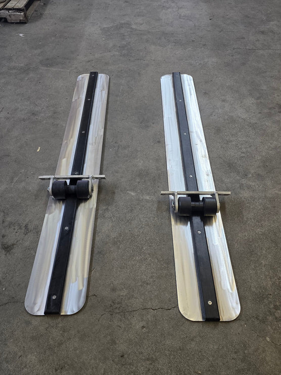 Aluminum Bearing Plates With Grooved Roller Assemblies