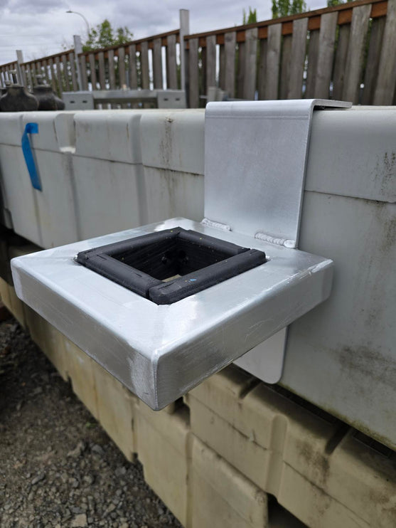EZ DOCK  PILE BRACKET FOR 4X4" POST (INCLUDES EZ DOCK ATTACHMENT HARDWARE)