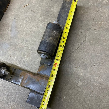 Used HD Pile Bracket Piece