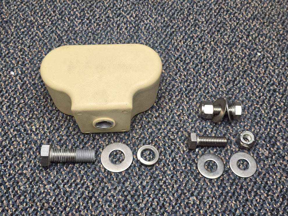 JM FEMALE HARDWARE CONNECTOR FOR EZ DOCK (BEIGE)