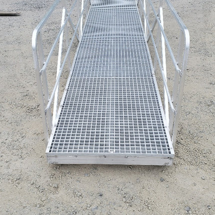 Molded Fiberglass Grating