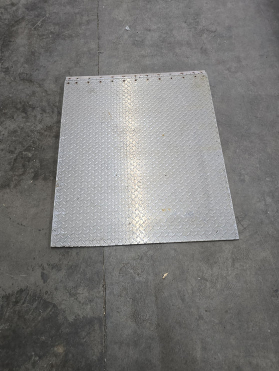 USED Diamond Plate Transition 44L" x 36W"