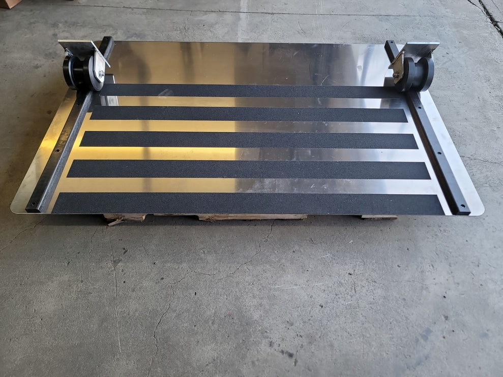 Aluminum Bearing Plates With Grooved Roller Assemblies