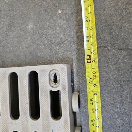 (USED) 1' X 4' SUNWALK 90 SERIES DECK PANELS - BEIGE (39 PIECE PALLET)