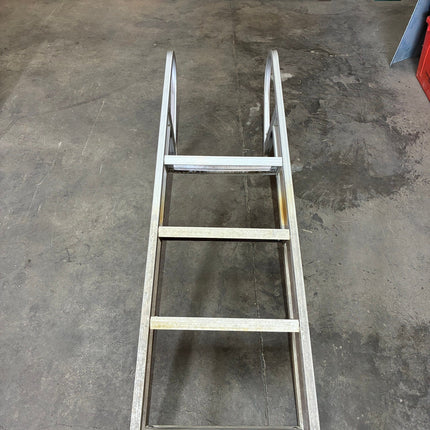 Used 4 Step Aluminum Ladder