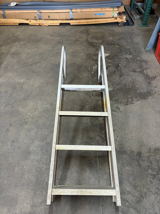 Used 4 Step Aluminum Ladder