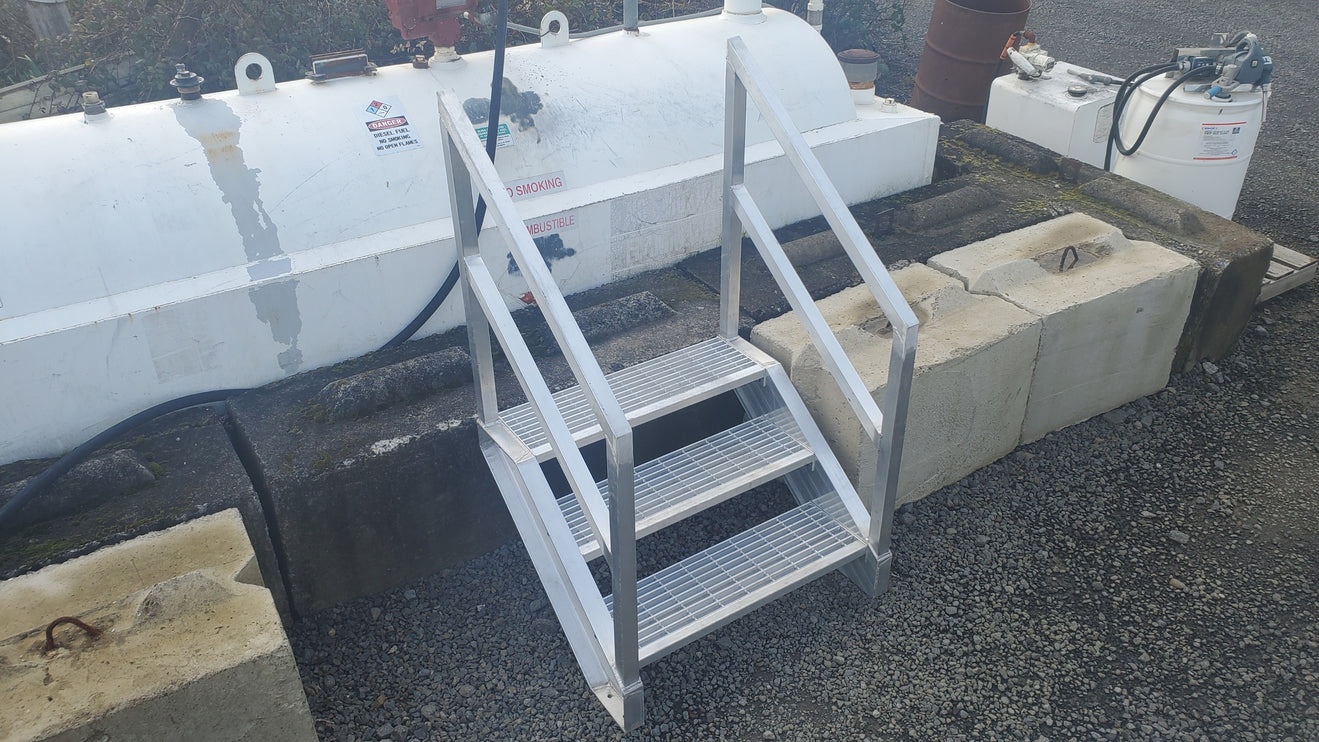 Aluminum Stairs & Ship Ladders 24"