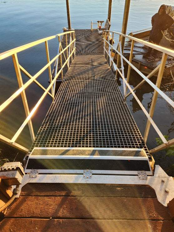 3' Aluminum Hanging Shackle Bracket w/ Cover Plate & Grip Traction