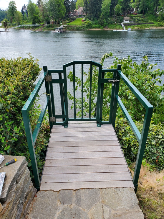 Aluminum Stairs & Ship Ladders 24"