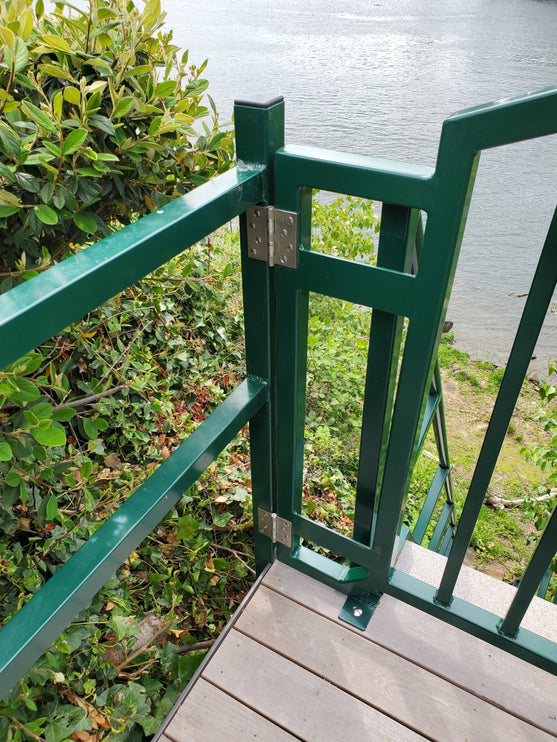 Aluminum Stairs & Ship Ladders 24"